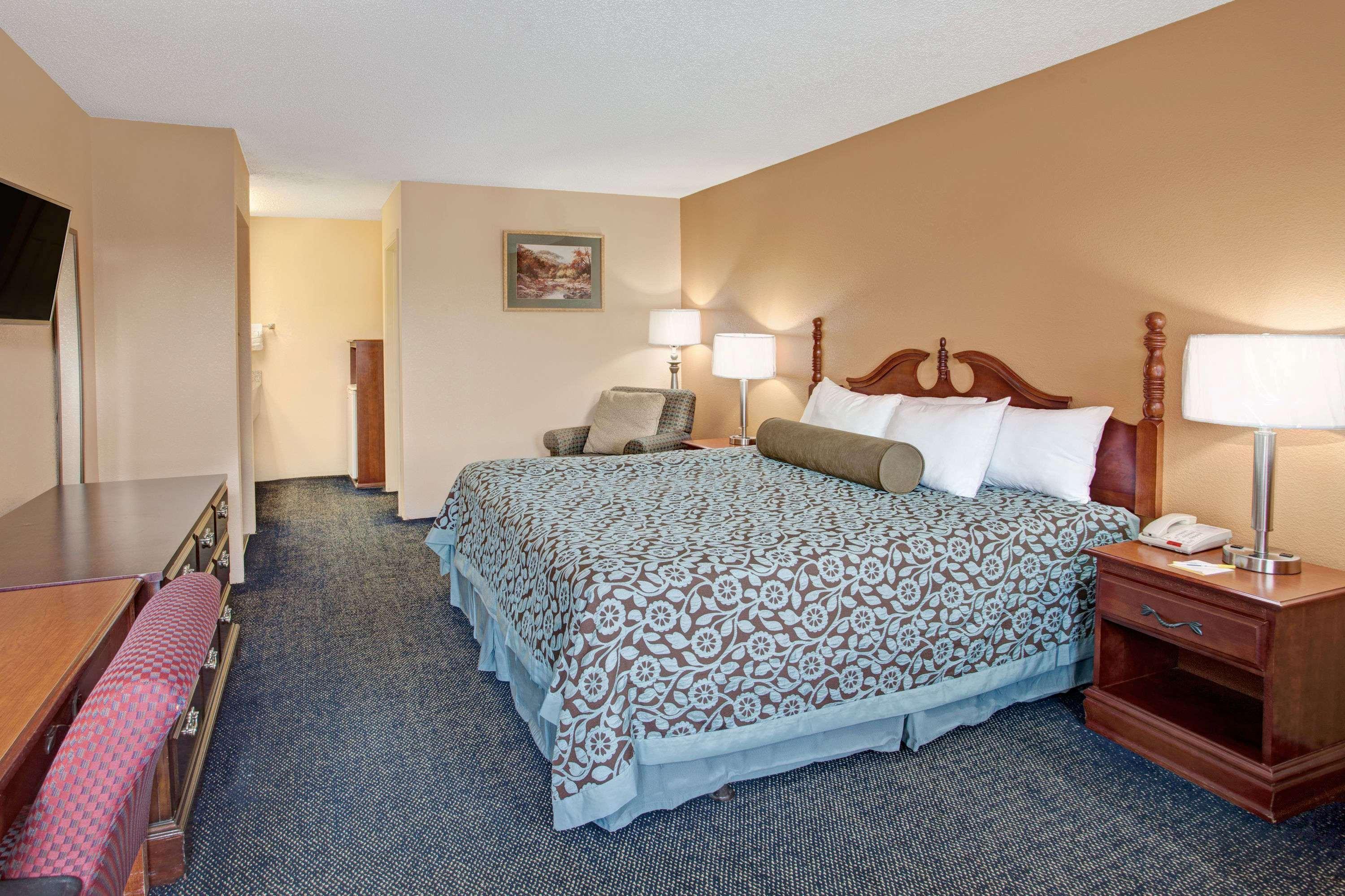 Days Inn By Wyndham Marietta White Water Dış mekan fotoğraf