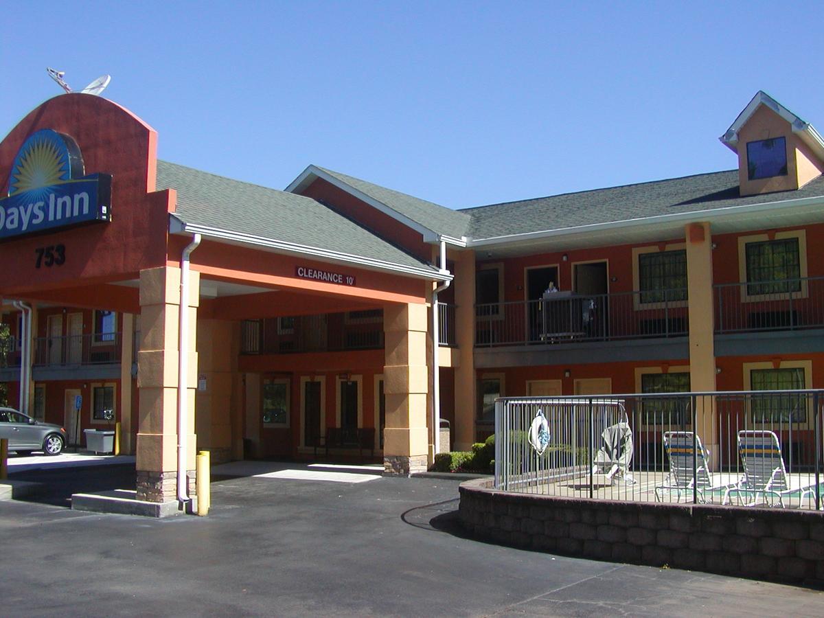Days Inn By Wyndham Marietta White Water Dış mekan fotoğraf