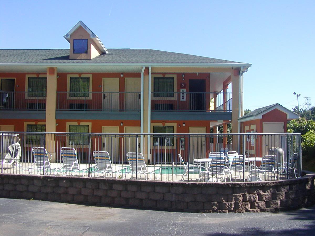 Days Inn By Wyndham Marietta White Water Dış mekan fotoğraf