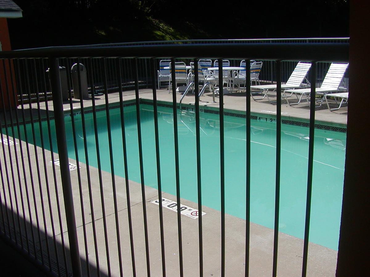 Days Inn By Wyndham Marietta White Water Dış mekan fotoğraf